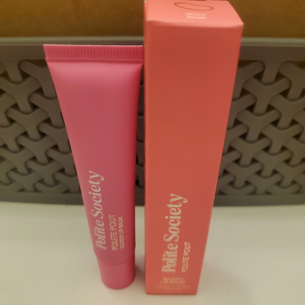 Polite Pout Glossy Lip Balm LIMITED EDITION JELLY BEAN. BNIB - Picture 4 of 6